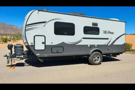 2024 Flagstaff E-Pro: Lightweight + Modern