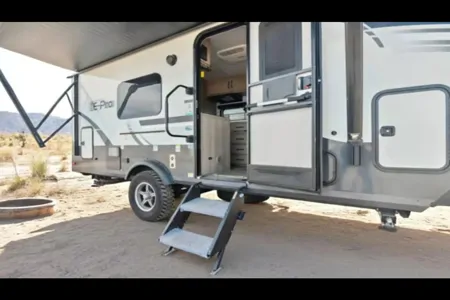 2024 Flagstaff E-Pro: Lightweight + Modern