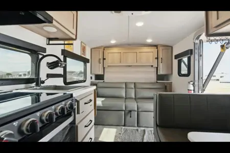 2024 Flagstaff E-Pro: Lightweight + Modern