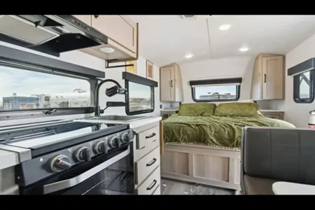 2024 Flagstaff E-Pro: Lightweight + Modern