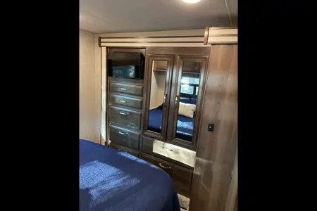 Black & Blue Entegra Coach Esteem 31F Class C