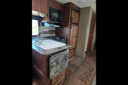Bobbie-Jo's Keystone Cougar Travel Trailer
