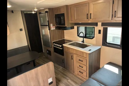 Daniela’s Starcraft 26BH AUTUMN RIDGE SIGNATURE Travel Trailer