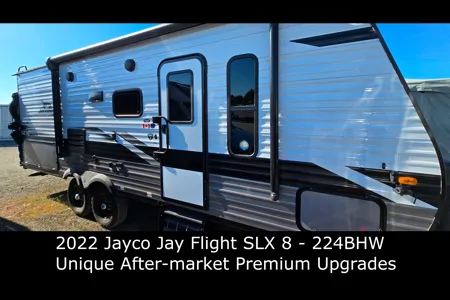 Fully Loaded & Upgraded 2022 Jayco Jayflight Travel Trailer