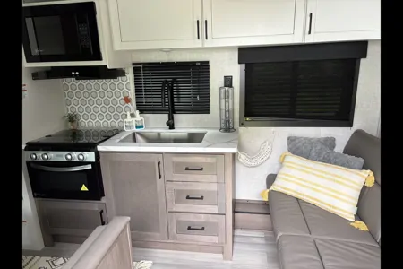David's Highland Ridge RV Open Range 26BH Travel Trailer