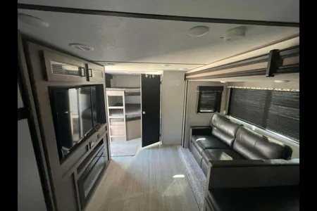 Jordan's Keystone 29dwse Travel Trailer