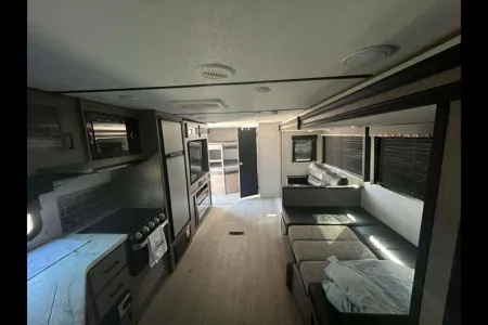 Jordan's Keystone 29dwse Travel Trailer
