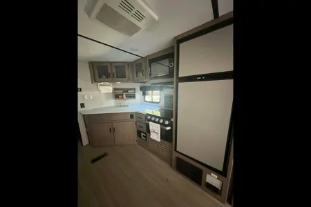 Jordan's Keystone 29dwse Travel Trailer