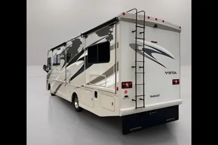 Laura and Elliots Happy Little Vista