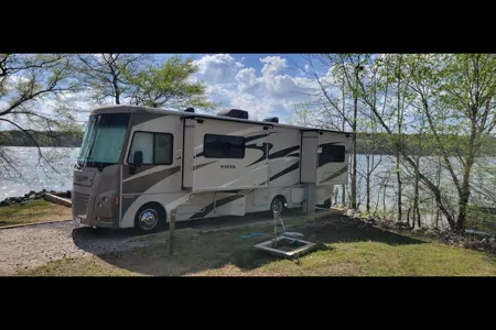 Laura and Elliots Happy Little Vista