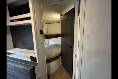 Howie and Jenny’s Heartland Trailrunner Travel Trailer