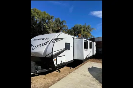 Ray's Tracer 31BHD - Delivery Only