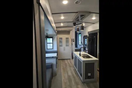 Forest River Heritage Glen Fifth Wheel