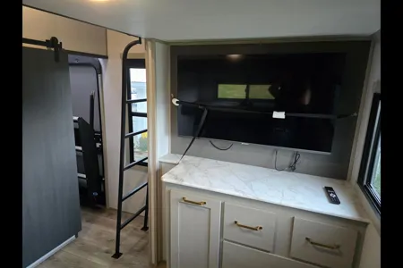 Forest River Heritage Glen Fifth Wheel