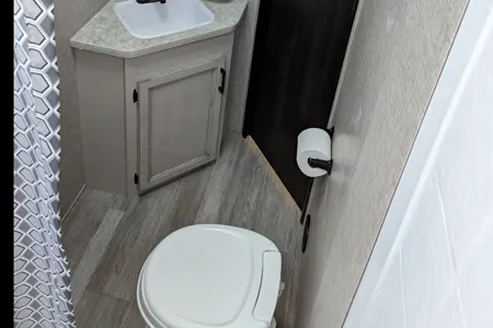 Julia's Jayco JayFlight 242BHS Travel Trailer