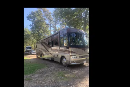Carl's Winnebago Adventurer Class A