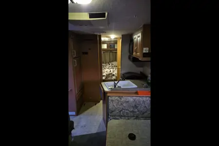 Andrew's Regency RV 28xl Class C