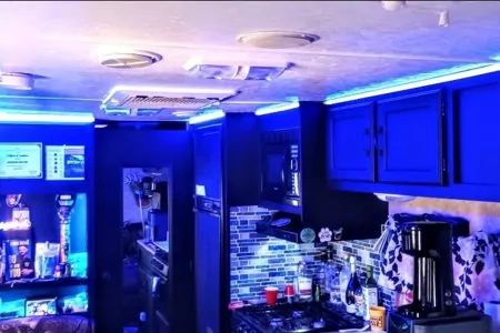 2012 Catalina Coachman