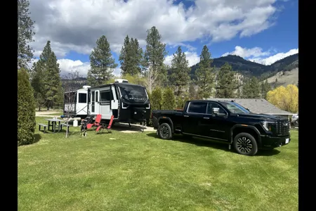 Taylor's Brinkley 295 air Travel Trailer