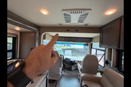 Wesley's Thor Motor Coach Palazzo Class A