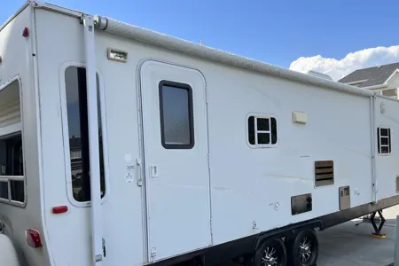Larry & Tina’s Cozy Couple Trailer.