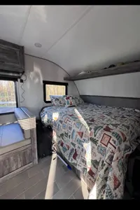 Couples or Family Bunkhouse Oasis