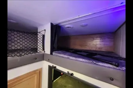 Amy's Forest River Wolfpack 4500 14d Toy Hauler