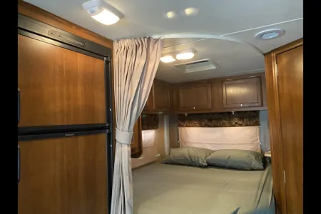 Cozy Class C RV – 2015 Coachmen Leprechaun 220QB with Slide-Out
