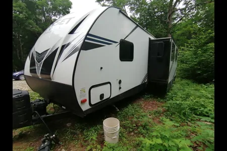 Larry's Sunset Park RV 251RK sunset Travel Trailer