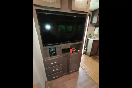 Larry's Sunset Park RV 251RK sunset Travel Trailer