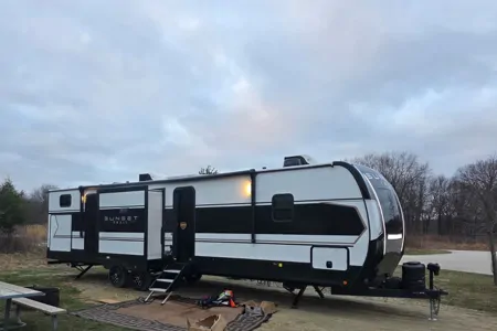 Favian's Crossroads Sunset trail 331bh Travel Trailer