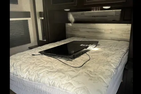 Eagle's Jayco 27BHB Travel Trailer