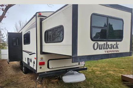 Wolsey Family Keystone Travel Trailer - Sleeps 6!