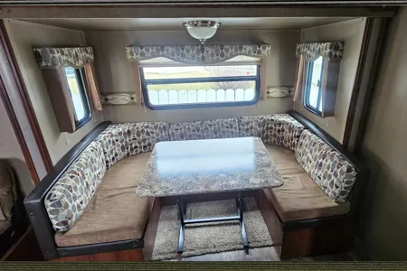 Wolsey Family Keystone Travel Trailer - Sleeps 6!
