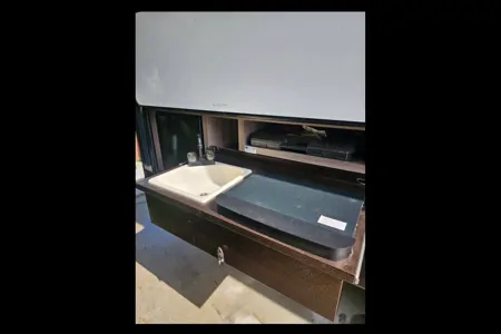 The Park's Heartland Sundancer Memory Maker Trailer