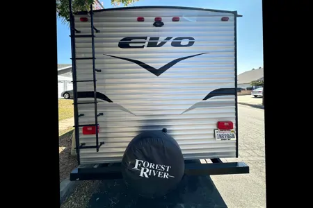 “ The Isabella” Forest River EVO T2700 Travel Trailer