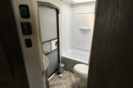 “ The Isabella” Forest River EVO T2700 Travel Trailer