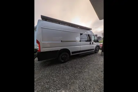 Van Ram Promaster 3500 Class B