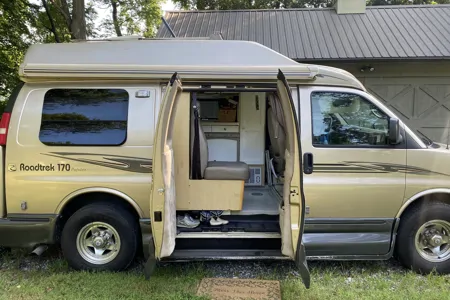 Bertha the roadtrek explorer!