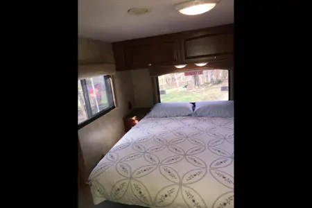 Forrest's Winnebago Chalet Class C