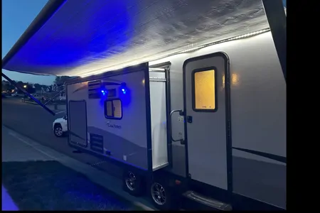 2020 Coachmen Apex - The most comfort you will have camping