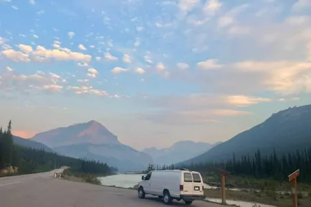 Heated! XL Bed (6ft 8" long) Solar-Powered Cozy Modern Cabin on Wheels!