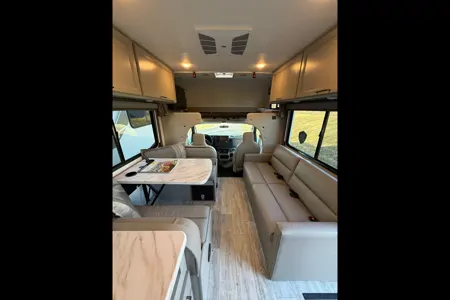 Brand new 2026 Thor Chateau 30ft. with free private shuttle -Lola