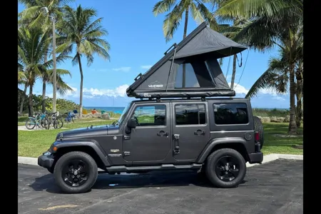 Wrangler Overlander & 4x4 Rooftop Tent Adventure Camper & Extras