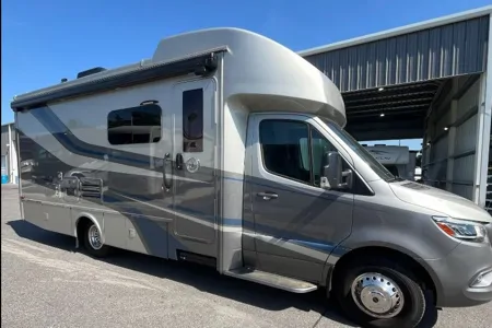 2021 Tiffin Wayfarer 25RW Class C