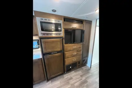 2021 Tiffin Wayfarer 25RW Class C