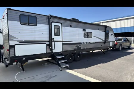 Eddie’s Pet Friendly Heartland Trail Runner Travel Trailer