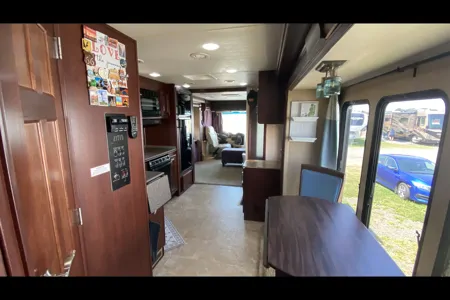 Andy's Damon Challenger 37KT Class A