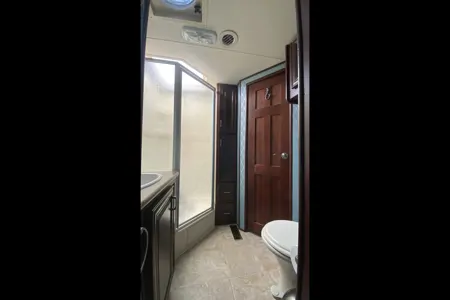 Andy's Damon Challenger 37KT Class A