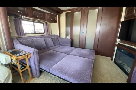 Andy's Damon Challenger 37KT Class A